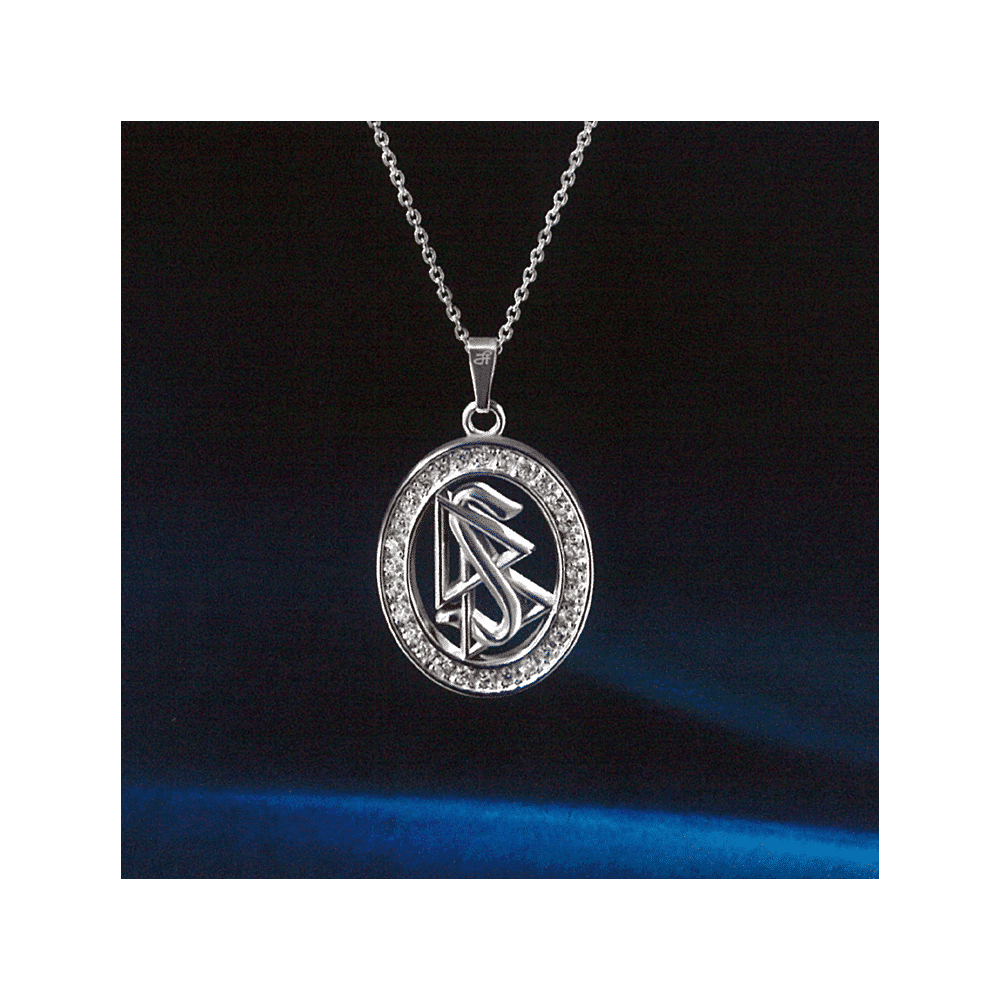 Nyaklánc Szcientológia-medállal és ékkövekkel